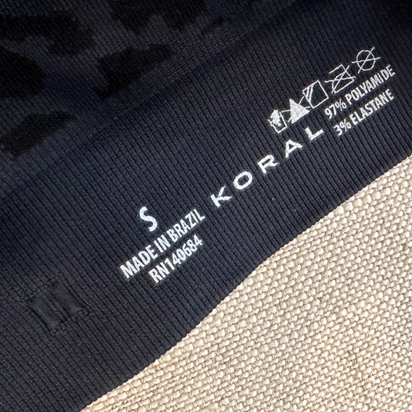 Koral animal print crop top - Picture 5 of 7